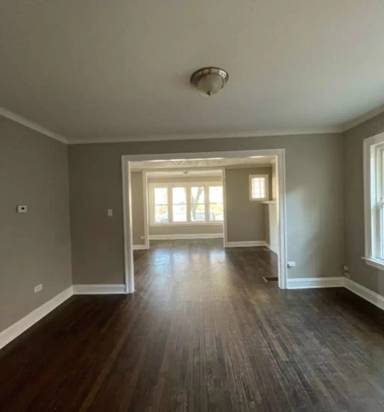 Main picture of 7946 S Merrill Ave