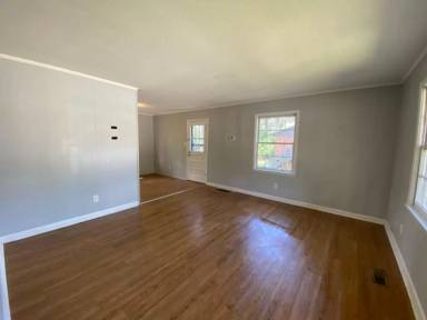 Main picture of 4207 S Dowfield Dr