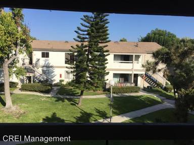 Main picture of 2855 S Fairview St