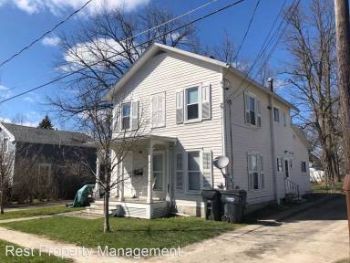 Main picture of 18 Hollister St
