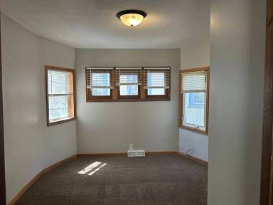 Main picture of 623 Maryland Ave E