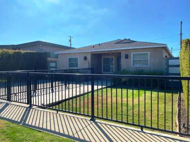Main picture of 12027 Allin St