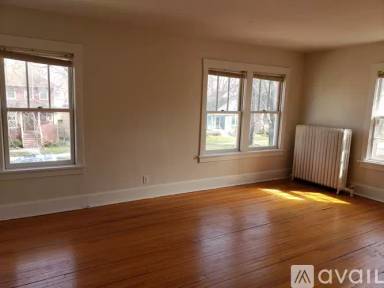 Main picture of 1920 Noyes St