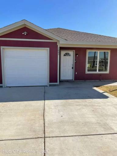 Main picture of 1001 Zenith Ave