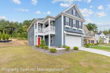 Main picture of 100 Wolverton Way