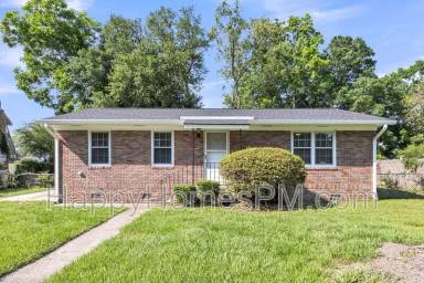 Main picture of 313 Curtiss Ave