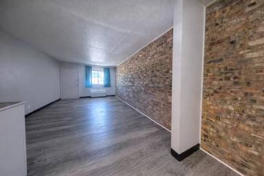 Main picture of 401 N East Ave