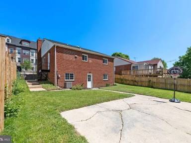 Main picture of 1301 S Rolfe St