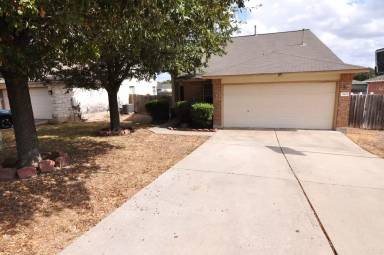 Main picture of 15409 Ora Ln