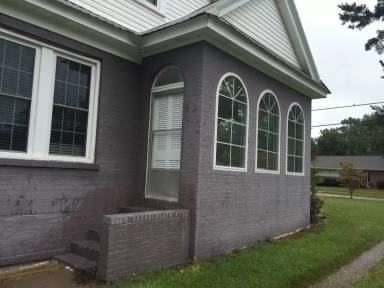 Main picture of 820 N 10th St