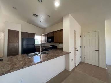 Main picture of 4555 Big Bend St