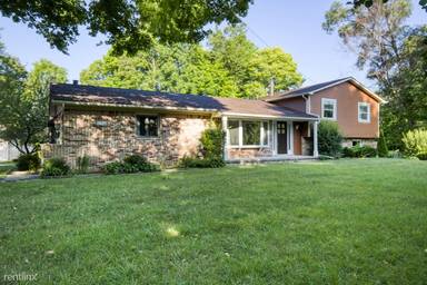 Main picture of 42540 E Huron River Dr