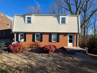 Main picture of 2600 Anthony Pl