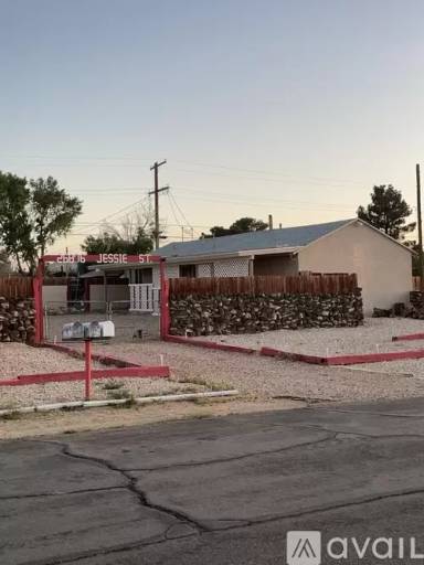 Main picture of 26876 Jessie St