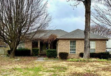 Main picture of 621 Rocky Ridge Cir