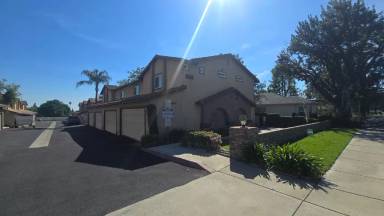 Main picture of 618 W Arrow Hwy