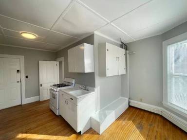 Main picture of 12 Court St