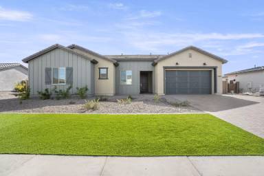 Main picture of 3003 E Flintlock Dr
