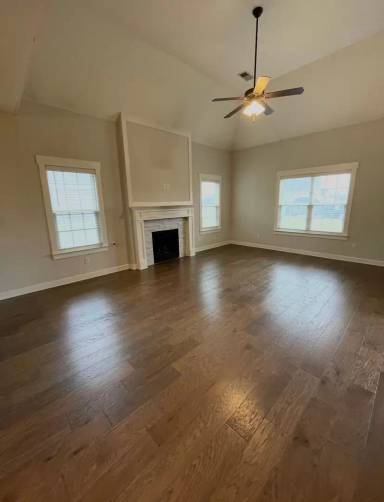 Main picture of 3683 Carolines Way