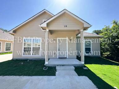 Main picture of 818 Rose St