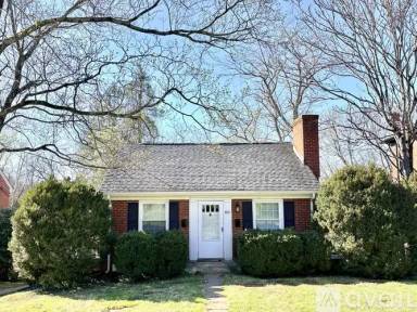 Main picture of 815 Locust Ave