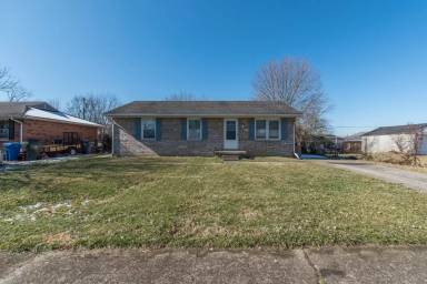 Main picture of 3705 Claredon Dr