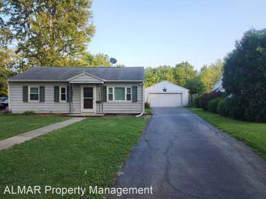 Main picture of 723 Circle Dr