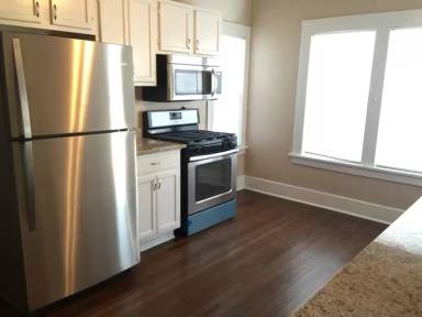 Main picture of 613 NW 6th St