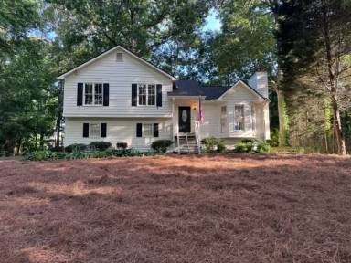 Main picture of 671 Peach Crossing Dr