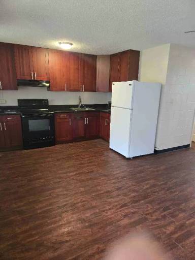 Main picture of 275 Auwaiolimu St