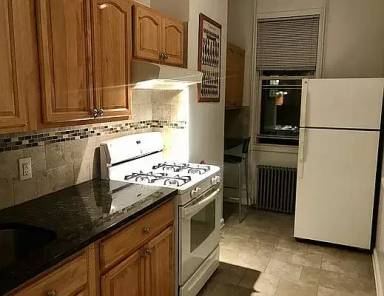 Main picture of 159 Monitor St