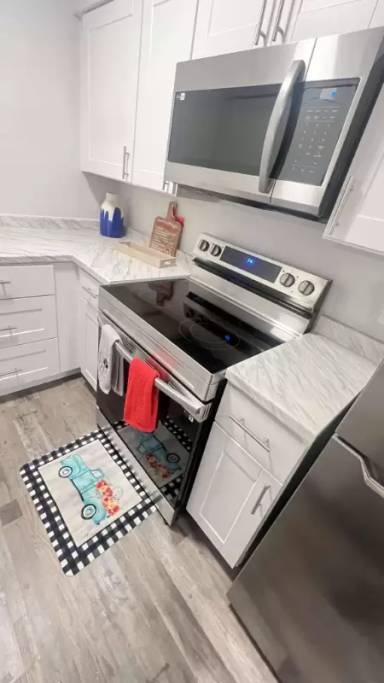 Main picture of 4620 Miller Ave