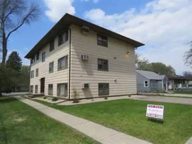 Main picture of 1310 11th St N