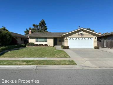 Main picture of 832 Loyola Dr