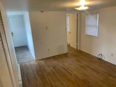 Main picture of 6700 Parrish Ave