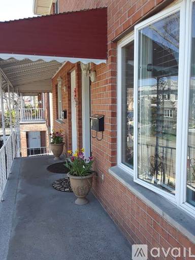 Main picture of 28 Stevens Ave