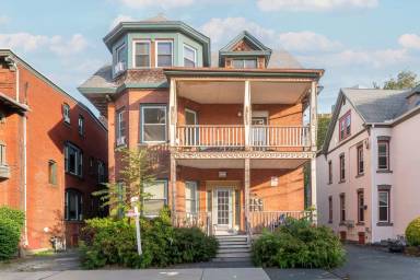 Main picture of Humphrey Townhomes