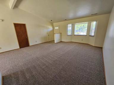 Main picture of 309 Garfield St