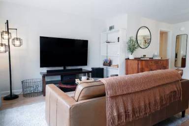 Main picture of 101 Ardmore Pl NW
