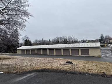 Main picture of 605 Lincoln Way W