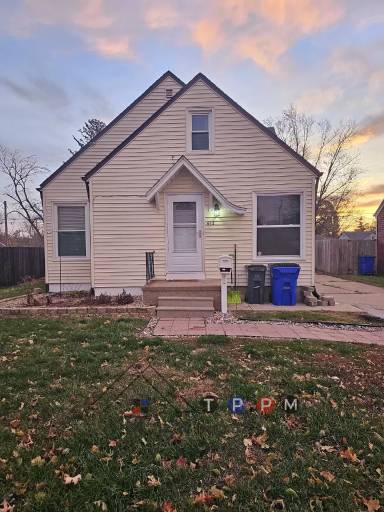 Main picture of 612 30th St SE