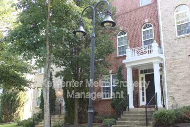 Main picture of 529 Spectator Ave