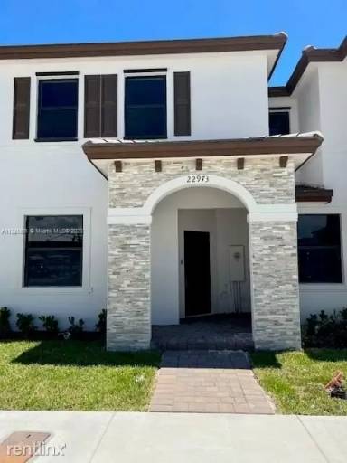 Main picture of 22973 SW 99th Ave