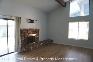 Main picture of 1000 Olive Dr