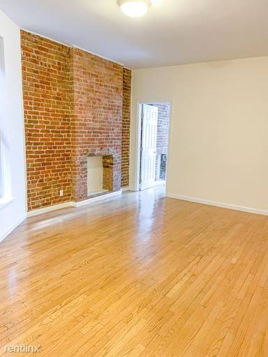 Main picture of 150 E 84th St