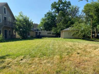 Main picture of 200 Westwood Ave