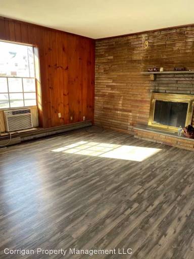 Main picture of 2925 Beverly Rd