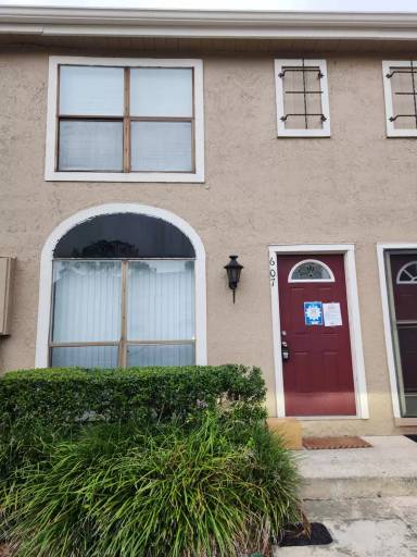 Main picture of 607 Casa Park Court F