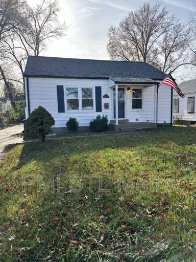 Main picture of 8018 Aline Ave