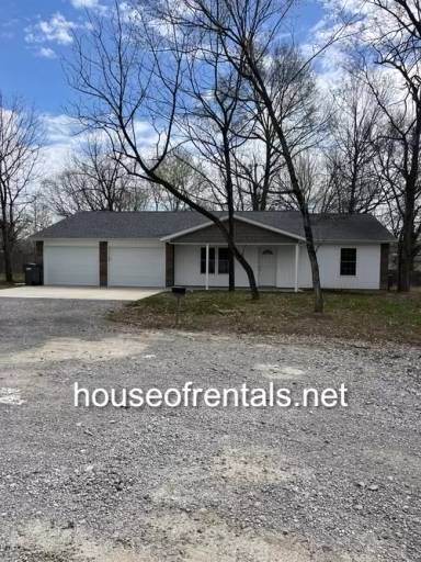 Main picture of 605 Hayven Ln